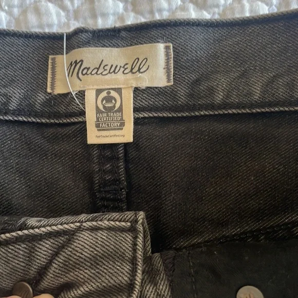 Madewell Jean Shorts - Picture 2 of 3